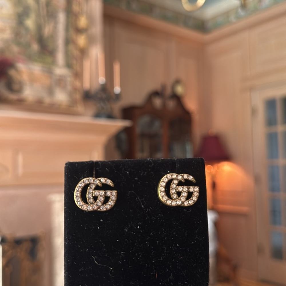 Gucci earrings, antique  Gold tone Crystal Double G Stud Earrings - Picture 3 of 4